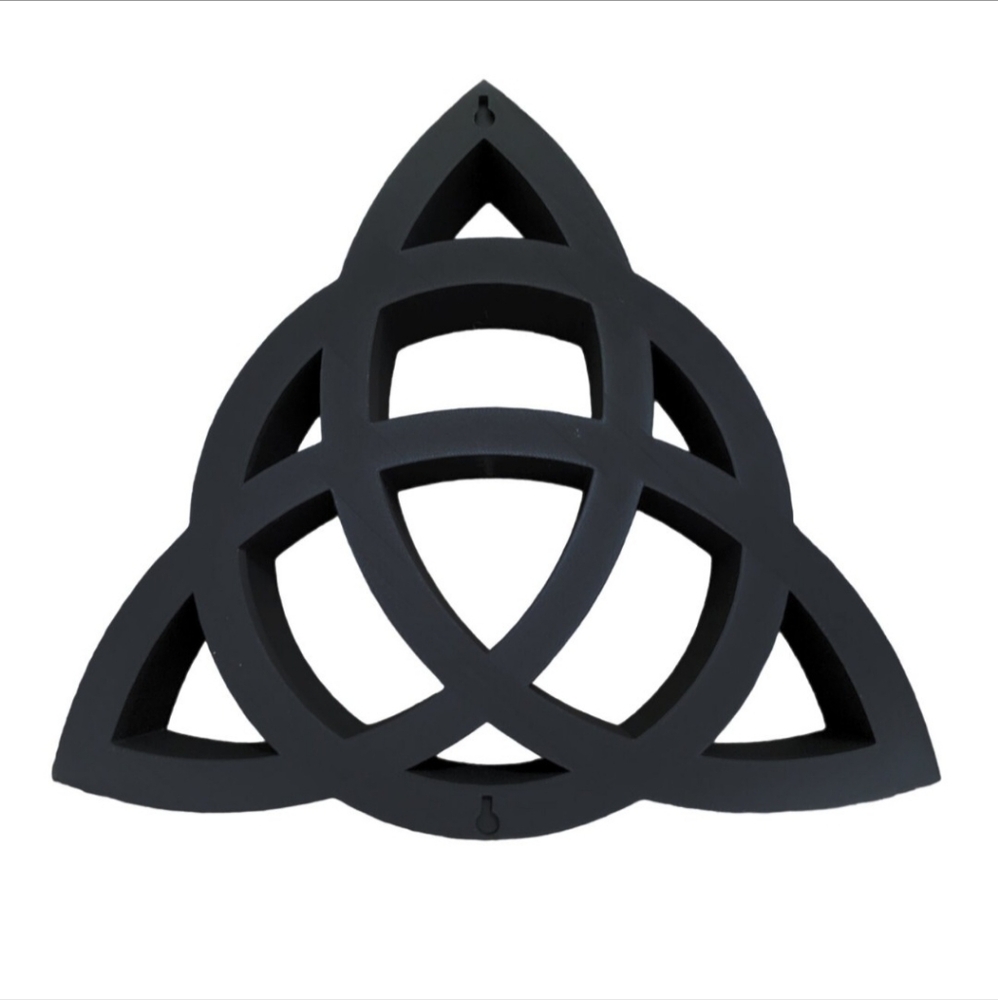 Trinity Knot Crystal Shelf - Picture 3 of 3